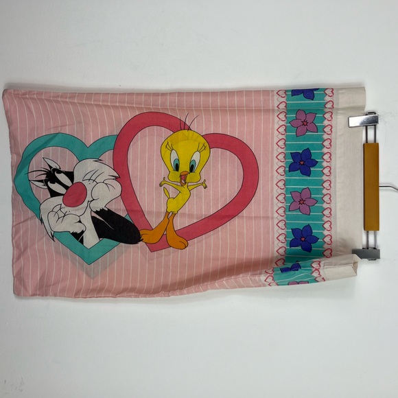 Vintage 1996 Looney Tunes Pillow Case Tweety Bugs Bunny Sylvester Pink Hearts - Picture 4 of 7